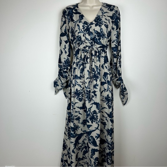 Kate & Mallory Dresses & Skirts - Kate & Mallory Abstract Floral Maxi Dress sz XS Bohemian ResortWear Fairy